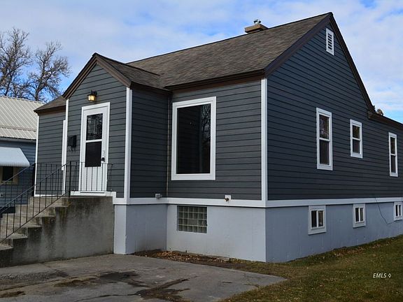3rd image of 537 Alderson Ave
