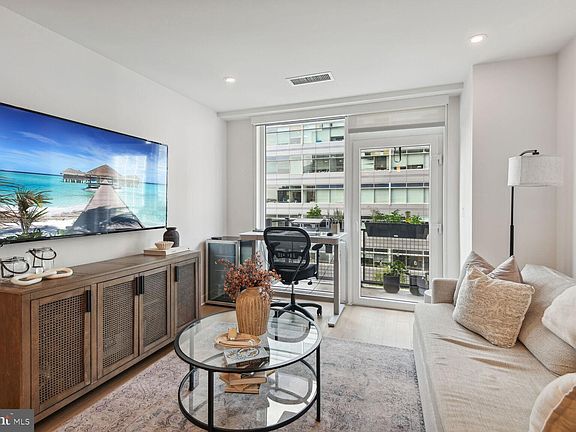 3rd image of 37 L St SE #601