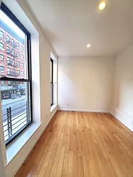 Rented by Teresa Lai, LREB