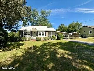 106 Jesse Dee St — Photo 1