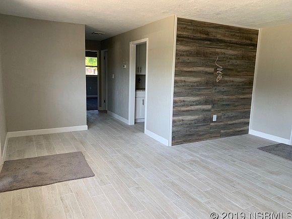 2nd image of 713 Eleanore Ave