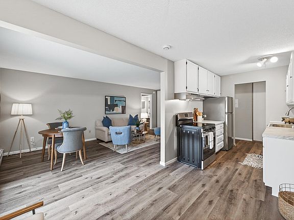 5th image of 4612 Cedar Lake Rd S APT 4