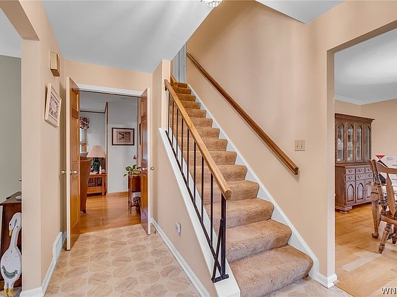 3rd image of 15 Inverness Cir