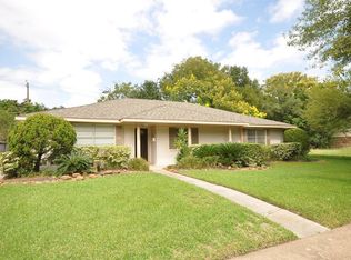 5750 Kuldell Dr, Houston, TX 77096