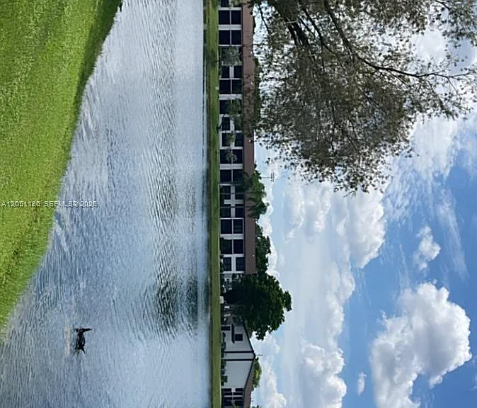 212 Lake Pointe Dr #307 — Photo 12