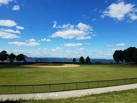 Rented by Max & Associates Realty Corp | media 22