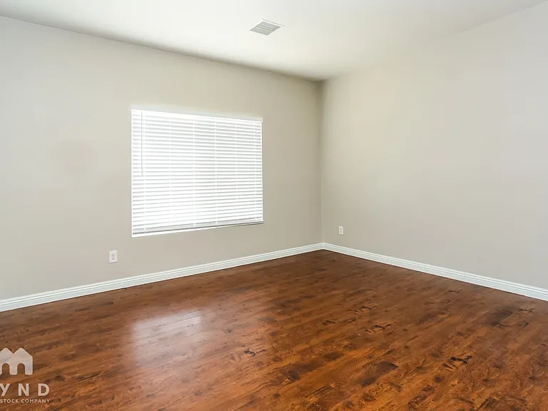 3119 Saleen Ct — Photo 6
