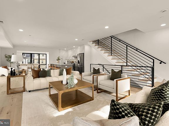 3rd image of 641 Quebec Pl NW #2