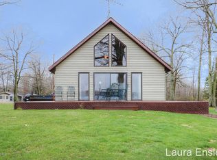 1018 S Woodland Dr, White Cloud, MI 49349