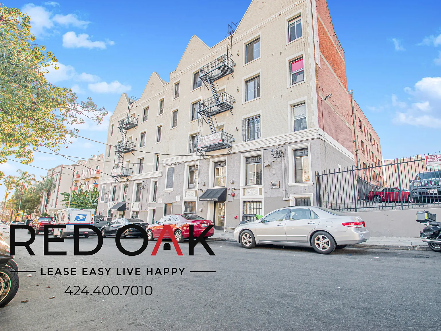 Bright Studio with Eat-In Kitchen, Custom Built-Ins, and On-Site Laundry ~ In Prime Westlake Area! — Photo 4