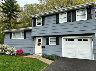 65 Green Dr, East Hanover, NJ 07936