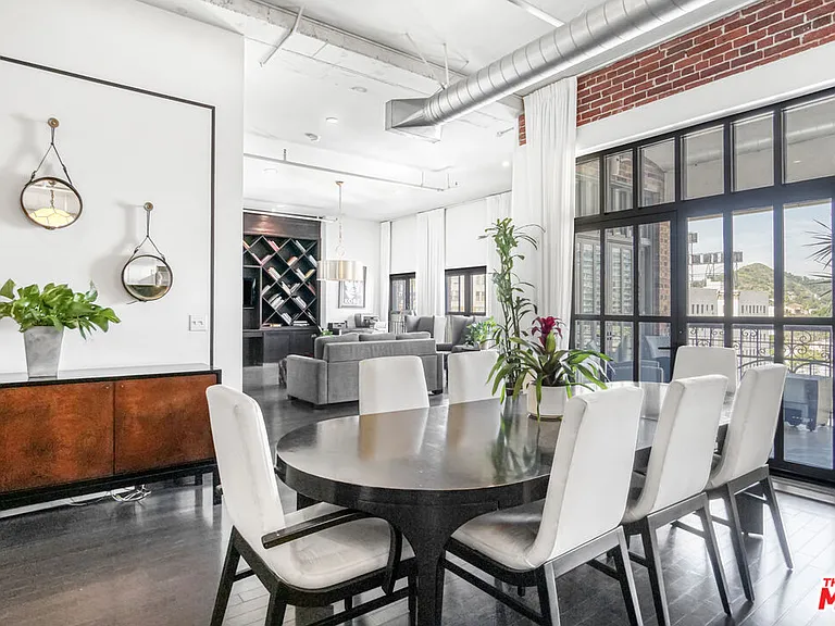 1645 Vine St #1007 — Photo 14