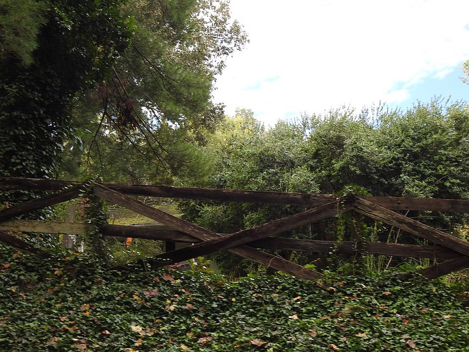 2nd image of 3975 Old River Trl