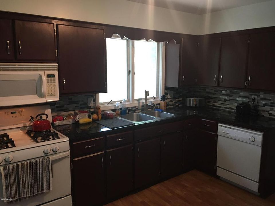 1st image of 6415 Woodlea Dr