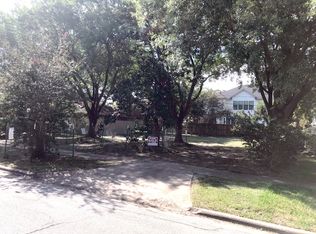 5115 Maple St, Bellaire, TX 77401