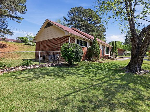 5th image of 4603 Parkside Ln