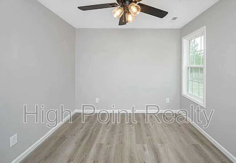 85 Smith Glen Dr — Photo 18