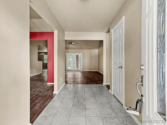 4th image of 25025 S 4130th Rd