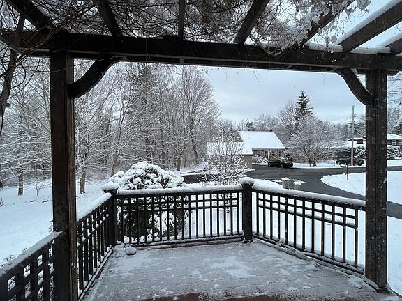 2nd image of 18 Elm Dr