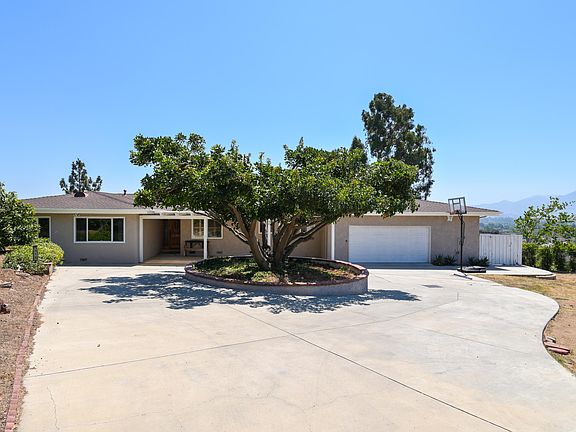 4th image of 312 Alosta Dr