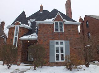 18311 Scottsdale Blvd, Shaker Heights, OH