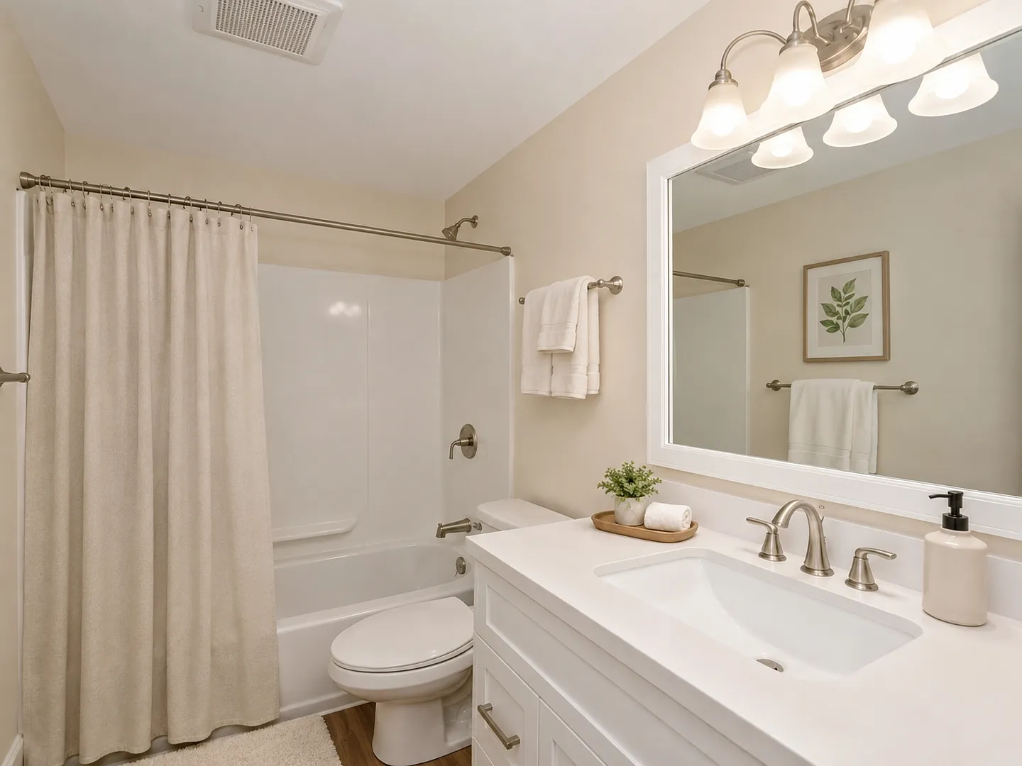 Sunnyside Apartments — Photo 3