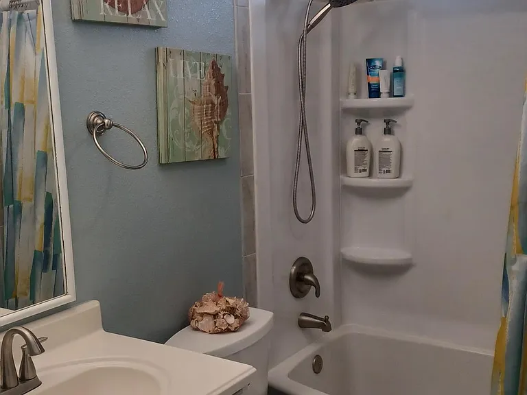 2nd bathroom