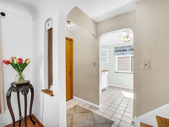 3rd image of 21884 N Park Dr