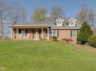 1042 Bartlett Dr, Jefferson City, TN 37760