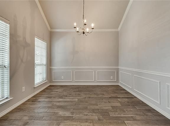 5th image of 5909 Chisholm Trl