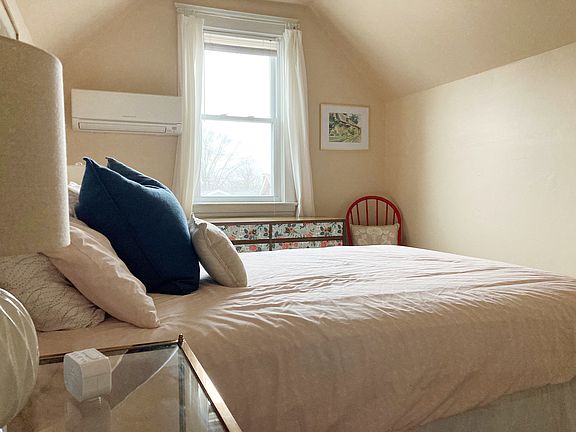 3rd image of 3900 Bates St #2