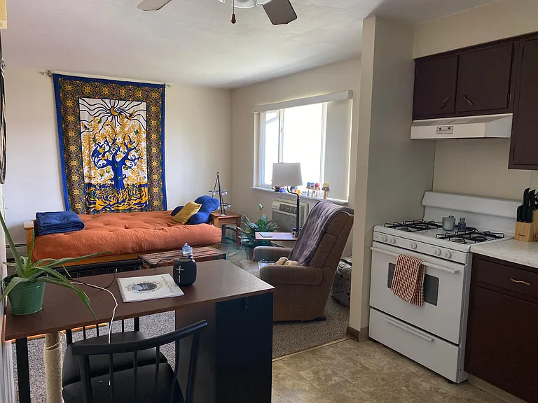 35 Floral Ave #12 — Photo 3