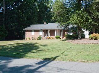 1318 Weatherbee Dr, Winston Salem, NC 27103