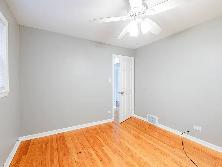 7637 S Essex Ave #2 — Photo 12