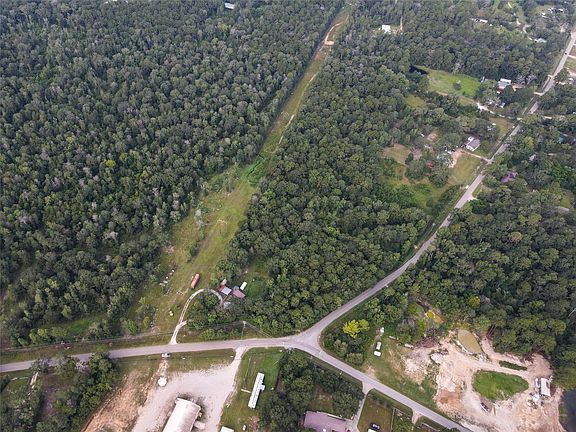3rd image of 18336 Old Highway 105 E