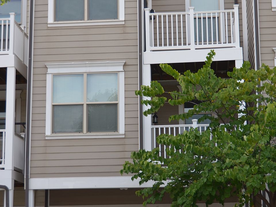 2nd image of 123 S High St Unit 107