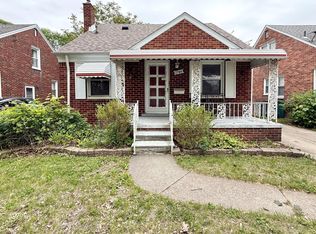 1746 N Denwood St, Dearborn, MI 48128