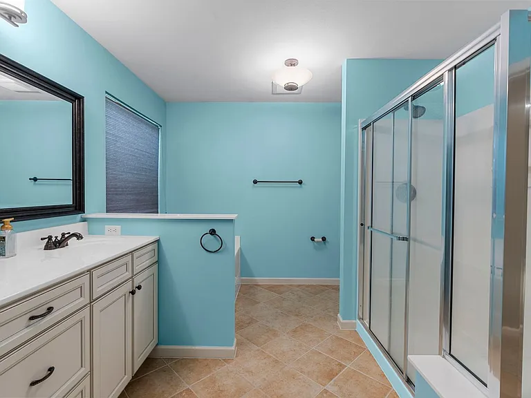 615 Derby Way Dr — Photo 50