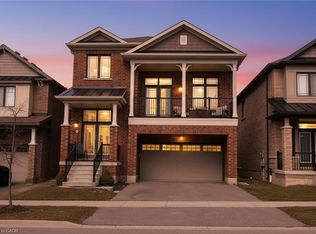 38 Scarletwood St, Hamilton, ON L8J 0K8