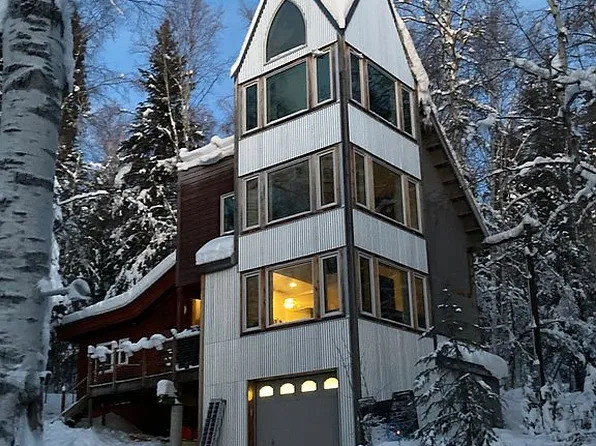 829 Alice Rd, Fairbanks, AK 99712