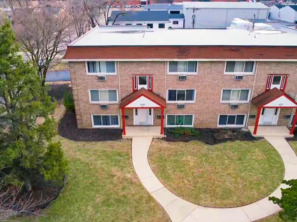 1000 W 18th St APT Gn, Broadview, IL 60155