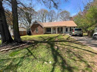 6079 Chaseland Dr, Rex, GA 30273