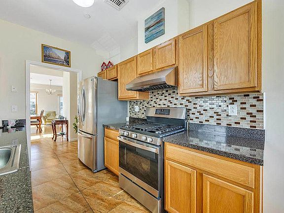4th image of 6503 Ocean Ave S Floor 1