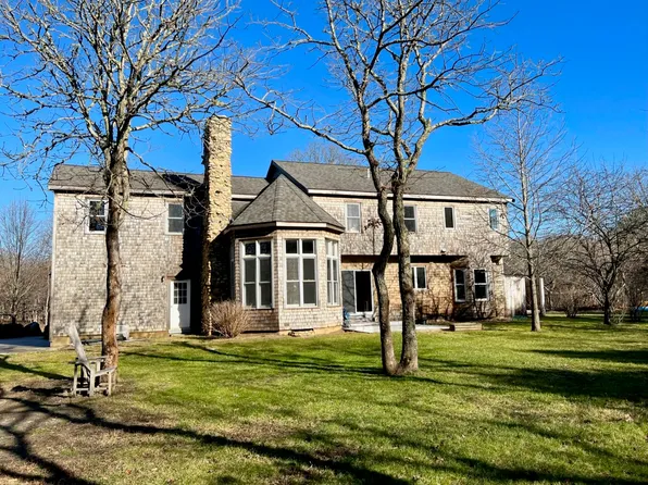 171 Otis Bassett Rd, West Tisbury, MA 02575