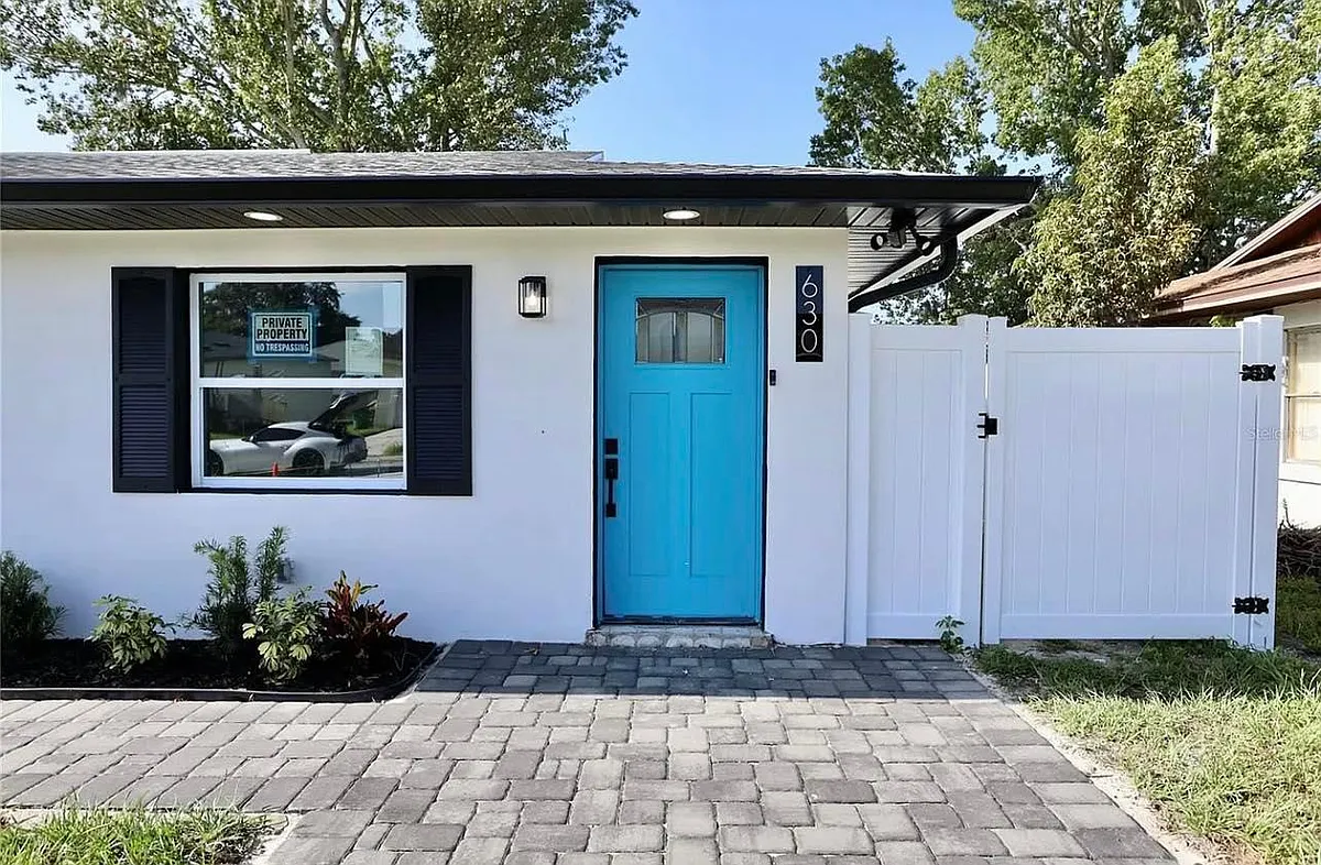 Building Photo - 632 Royalty Ct #632