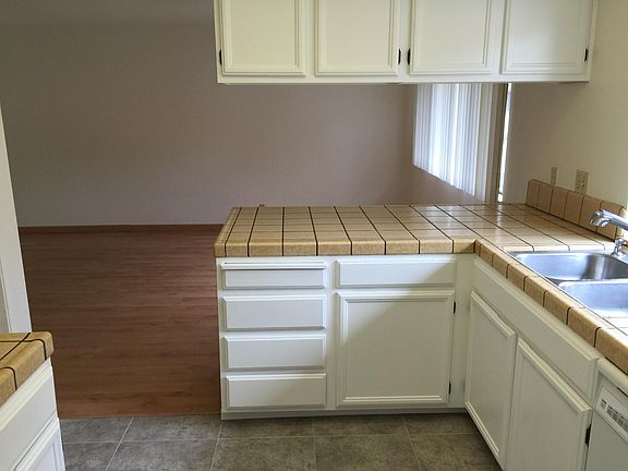 4th image of 840 Monty Cir