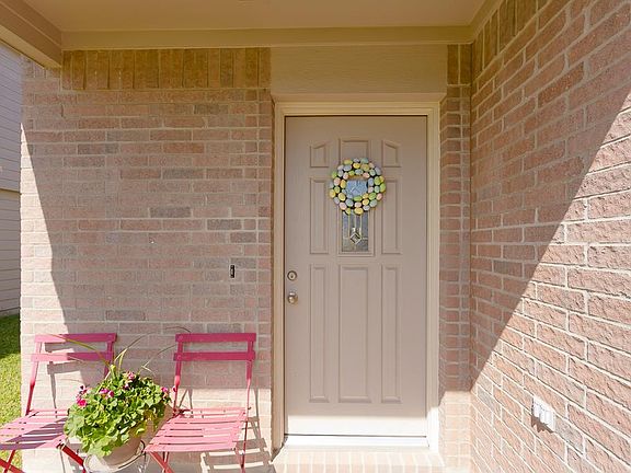 3rd image of 19110 Jordans Landing Ln