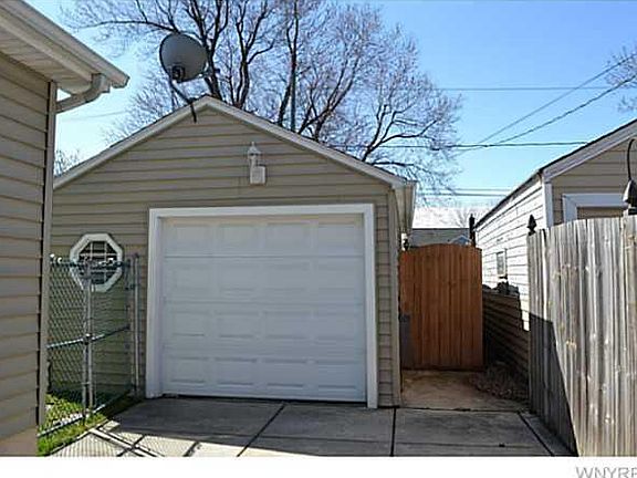 3rd image of 47 Federal Ave