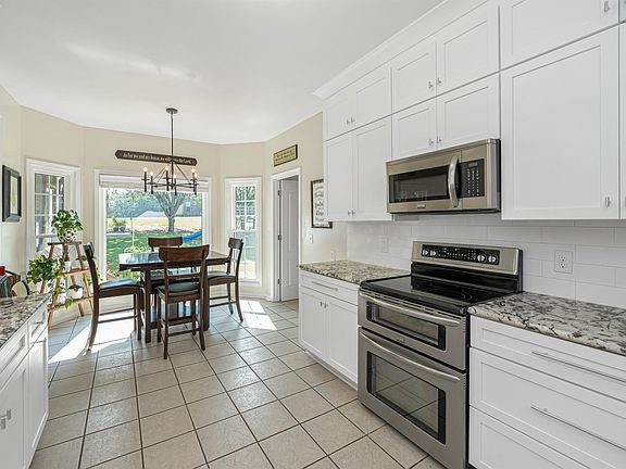2nd image of 4677 Northridge Dr