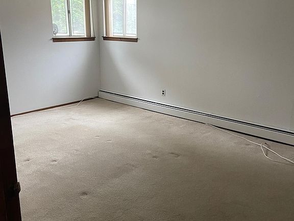 3rd image of 13 Terrace Blvd #1